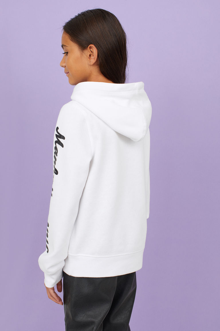 hooded top with a motif